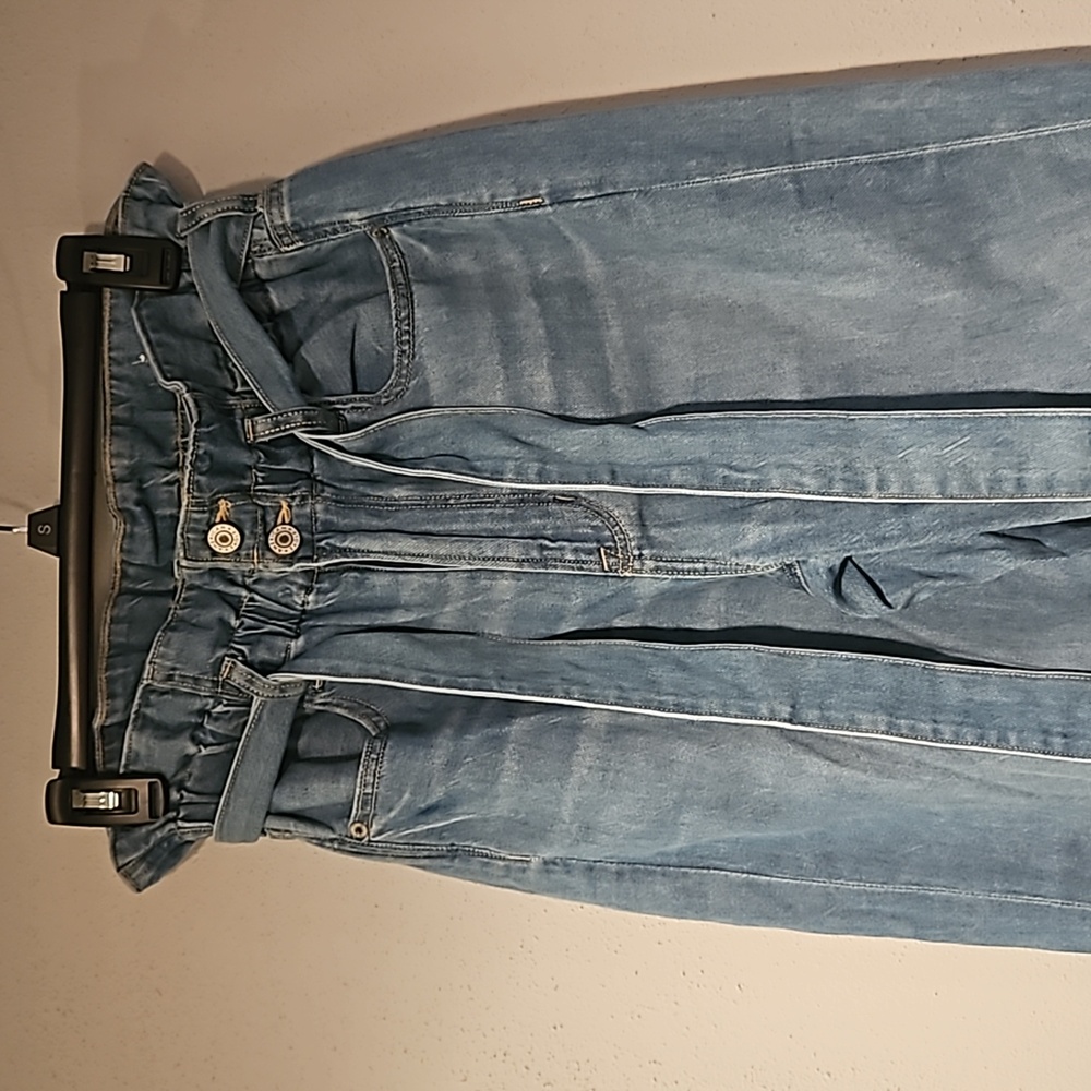 American Eagle women's jeans